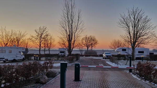 Stellplatz im Winter-Wohnmobil-Hafen (nur im Winter geöffnet)