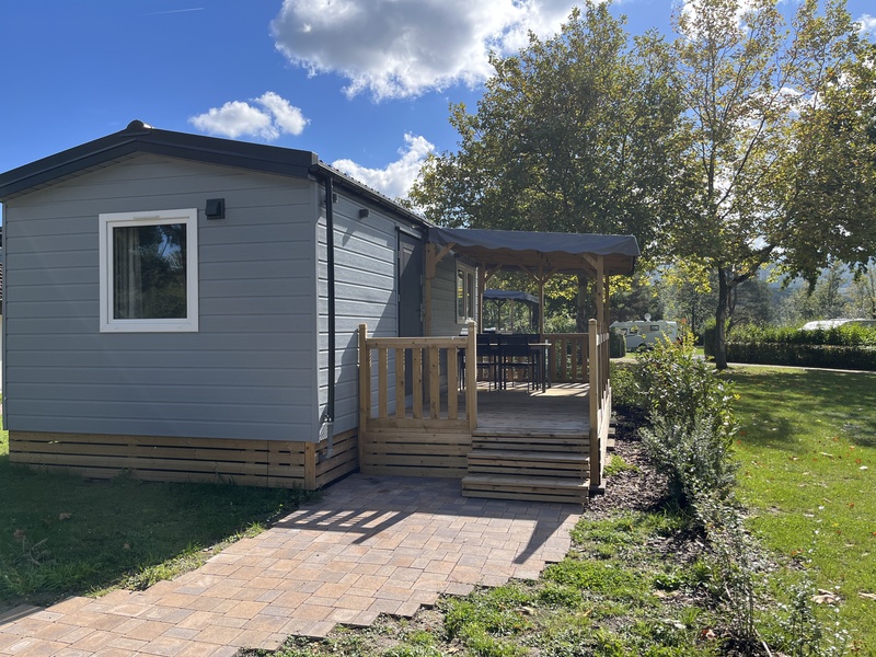 Mobile Home mit Bad extern